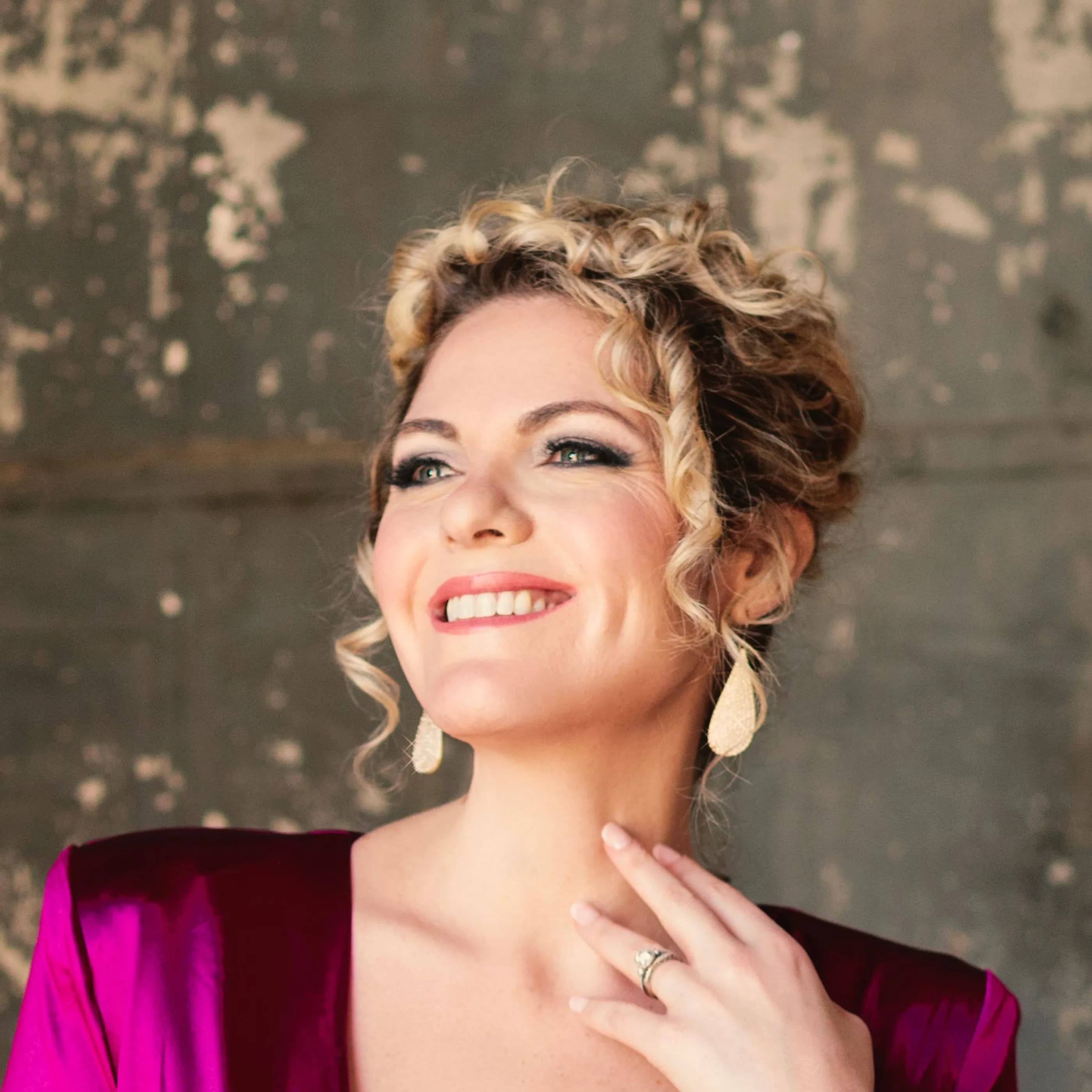MARIA NATALE